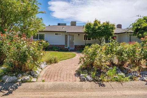 19577 Medo Vale Ln, Redding, CA 96002 photo 3