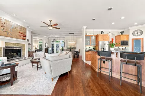 Living - 3179 Pinot Path, Redding, CA 96001 photo 7 of 9