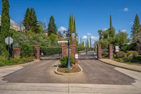 View/Area - 3179 Pinot Path, Redding, CA 96001 photo 6 of 10