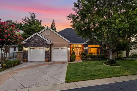 Exterior - 3179 Pinot Path, Redding, CA 96001 photo 1 of 9