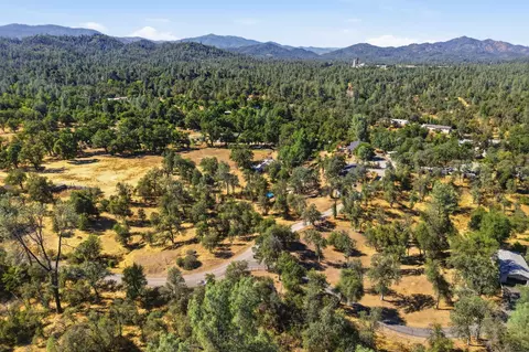 View/Area - 12026 Norma Ln, Redding, CA 96003 photo 5 of 9