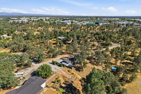View/Area - 12026 Norma Ln, Redding, CA 96003 photo 8 of 9