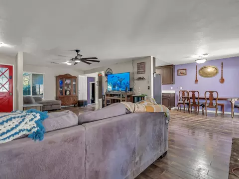 Living - 3630 Summit Dr, Redding, CA 96001 photo 5 of 5