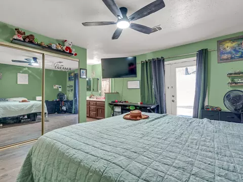 Bedroom - 3630 Summit Dr, Redding, CA 96001 photo 6 of 6