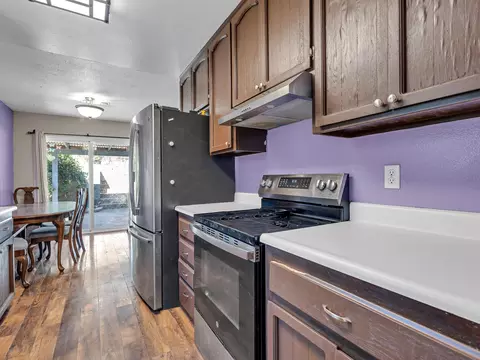 Kitchen - 3630 Summit Dr, Redding, CA 96001 photo 6 of 6