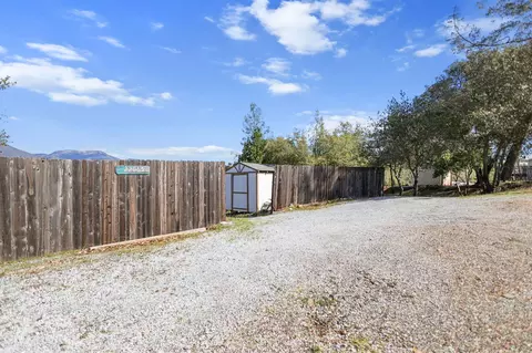 Exterior - 22065 Loop Dr, Redding, CA 96003 photo 5 of 17