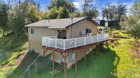 Other - 22065 Loop Dr, Redding, CA 96003 photo 4 of 7