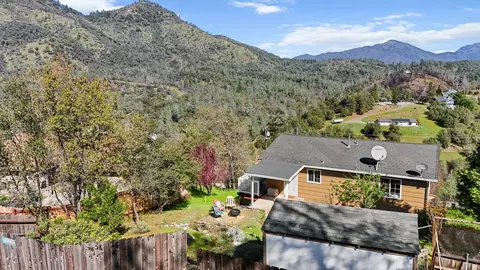 Other - 22065 Loop Dr, Redding, CA 96003 photo 5 of 7