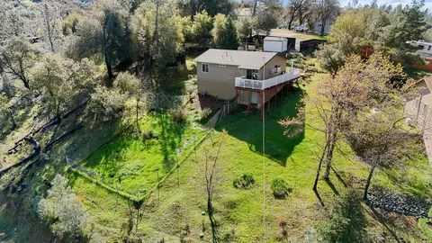 View/Area - 22065 Loop Dr, Redding, CA 96003 photo 14 of 14