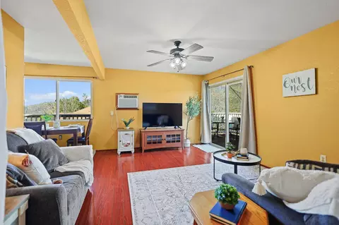 Living - 22065 Loop Dr, Redding, CA 96003 photo 1 of 5