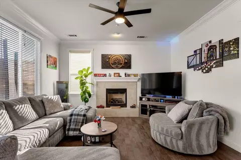 Living - 1986 Tarmac Rd, Redding, CA 96003 photo 1 of 1