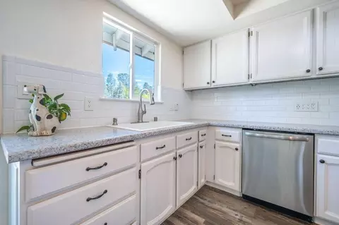 Kitchen - 3170 Keswick Dam Rd, Redding, CA 96003 photo 2 of 6