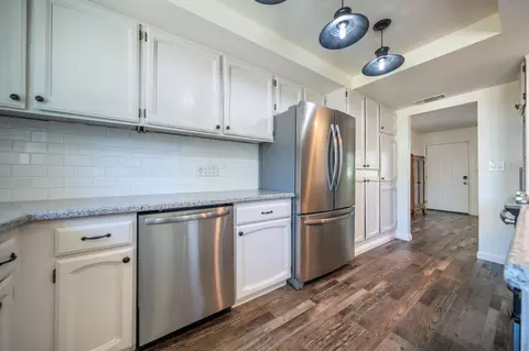 Kitchen - 3170 Keswick Dam Rd, Redding, CA 96003 photo 6 of 6
