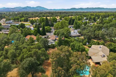 View/Area - 4393 Agnes May Dr, Redding, CA 96002 photo 4 of 4