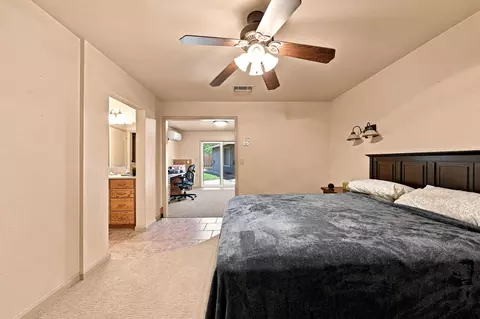 Bedroom - 4393 Agnes May Dr, Redding, CA 96002 photo 2 of 3