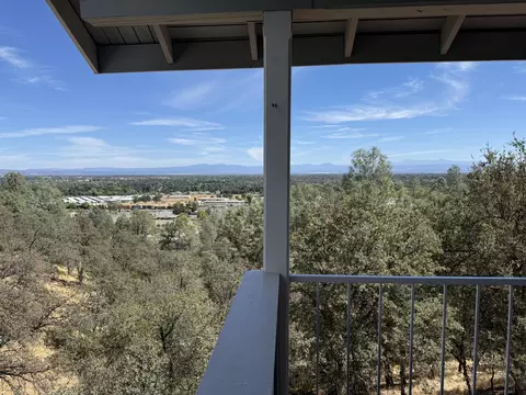 Exterior - 4207 Frances Dr, Redding, CA 96001 photo 7 of 18