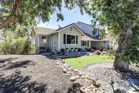 Exterior - 4207 Frances Dr, Redding, CA 96001 photo 17 of 18