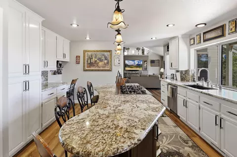 Kitchen - 4207 Frances Dr, Redding, CA 96001 photo 3 of 6