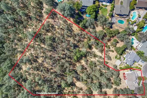 View/Area - 4207 Frances Dr, Redding, CA 96001 photo 3 of 5