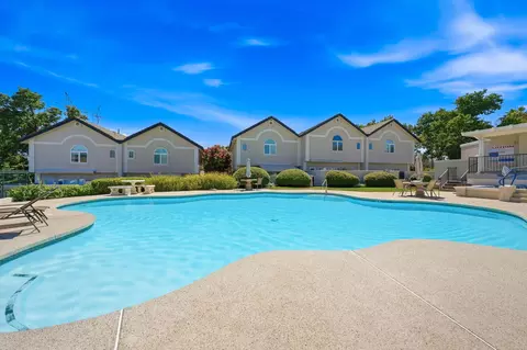 Exterior - 789 Doral Trl, Redding, CA 96003 photo 6 of 8