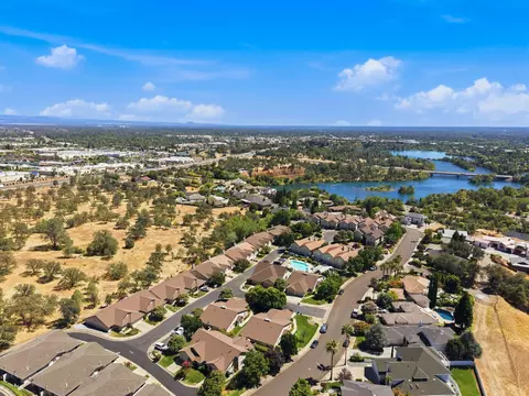 View/Area - 789 Doral Trl, Redding, CA 96003 photo 5 of 5