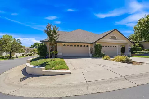 Exterior - 789 Doral Trl, Redding, CA 96003 photo 2 of 8