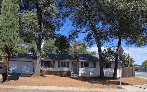 984 Camino, Redding, CA 96002
