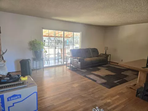 Living - 984 Camino, Redding, CA 96002 photo 2 of 2