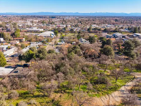 3024 West St, Redding, CA 96001 photo 7