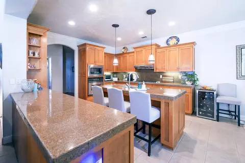 2323 Tradition Way, Redding, CA 96001 photo 3