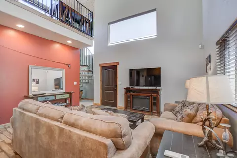 Living - 13255 Circle Dr, Old Station, CA 96071 photo 3 of 5