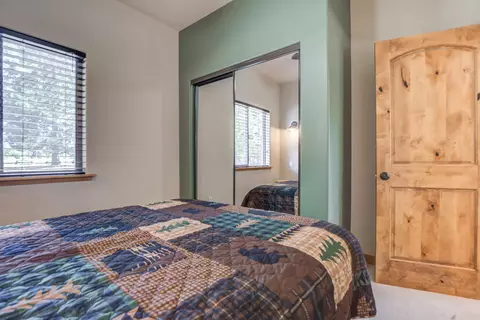 Bedroom - 13255 Circle Dr, Old Station, CA 96071 photo 2 of 11