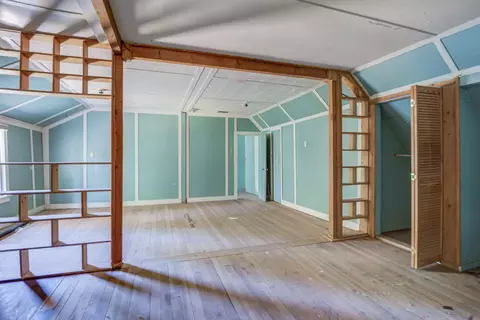 Bedroom - 13255 Circle Dr, Old Station, CA 96071 photo 7 of 11