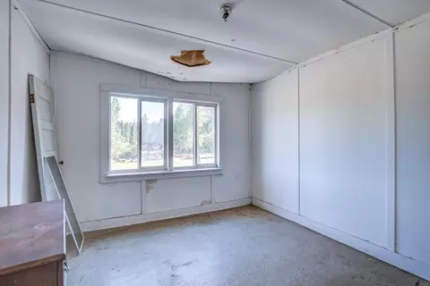 Bedroom - 13255 Circle Dr, Old Station, CA 96071 photo 10 of 11