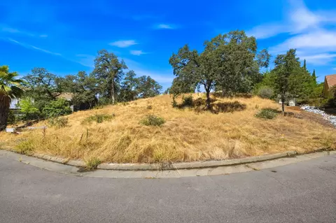 646 Ansley Ct, Redding, CA 96003 photo 2