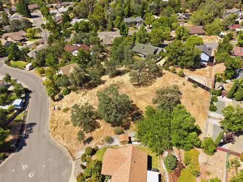 646 Ansley Ct, Redding, CA 96003 photo 7