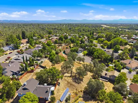 646 Ansley Ct, Redding, CA 96003 photo 13