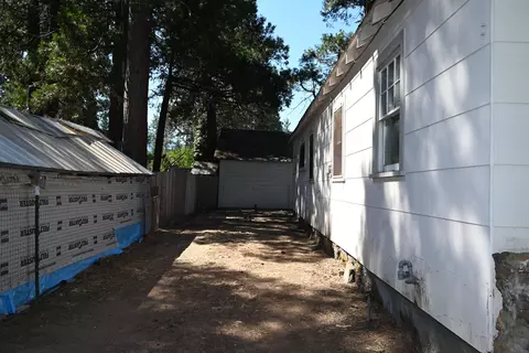 Exterior - 36919 Oak St, Burney, CA 96013 photo 2 of 5