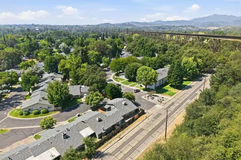 View/Area - 1896 Del Mar Ave, Redding, CA 96003 photo 3 of 4