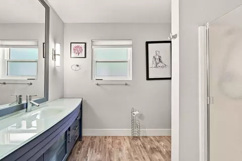 Bath - 1896 Del Mar Ave, Redding, CA 96003 photo 1 of 3