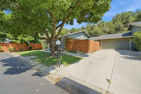 Exterior - 1896 Del Mar Ave, Redding, CA 96003 photo 10 of 10