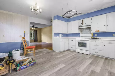 Kitchen - 2501 Star Dr, Redding, CA 96001 photo 4 of 4