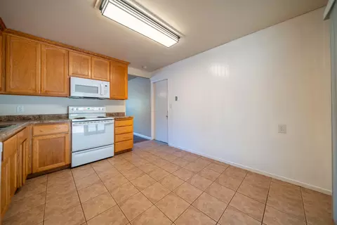 Kitchen - 3870 Mercury Dr, Redding, CA 96002 photo 3 of 4