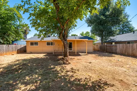 Exterior - 3870 Mercury Dr, Redding, CA 96002 photo 6 of 9