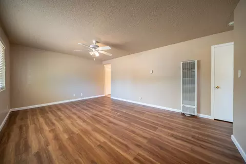 Living - 3870 Mercury Dr, Redding, CA 96002 photo 2 of 4