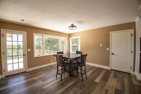Dining - 21370 Wilcox Rd, Red Bluff, CA 96080 photo 2 of 2