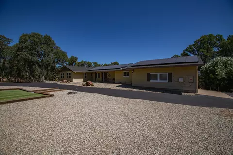 Exterior - 21370 Wilcox Rd, Red Bluff, CA 96080 photo 5 of 7
