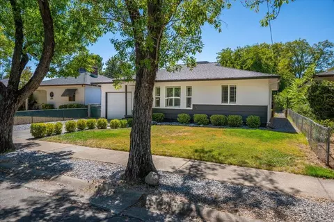 Exterior - 2036 Canal Dr, Redding, CA 96001 photo 3 of 3