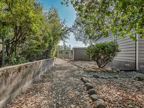 488 Brushwood Dr, Redding, CA 96003 photo 28