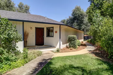 Exterior - 3808 Bluffside Ct, Redding, CA 96002 photo 1 of 9